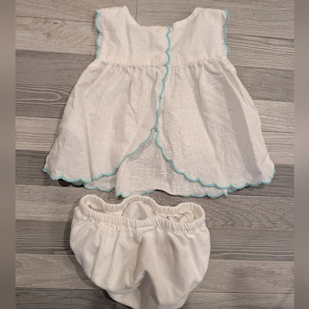 GAP adorable diaper